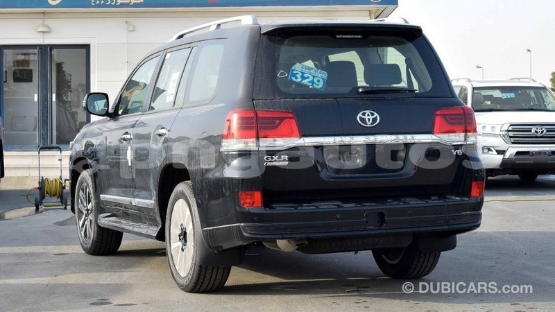 Big with watermark toyota land cruiser enga import dubai 4371