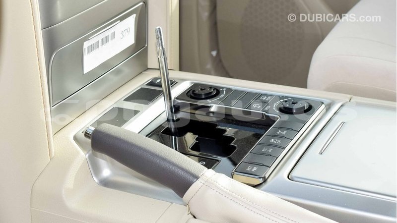 Big with watermark toyota land cruiser enga import dubai 4372