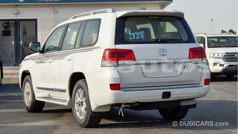 Big with watermark toyota land cruiser enga import dubai 4372