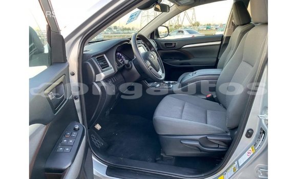 Buy Import Toyota Highlander Other Car in Import - Dubai in Enga Buy Import Toyota Highlander Other Car in Import - Dubai in Enga