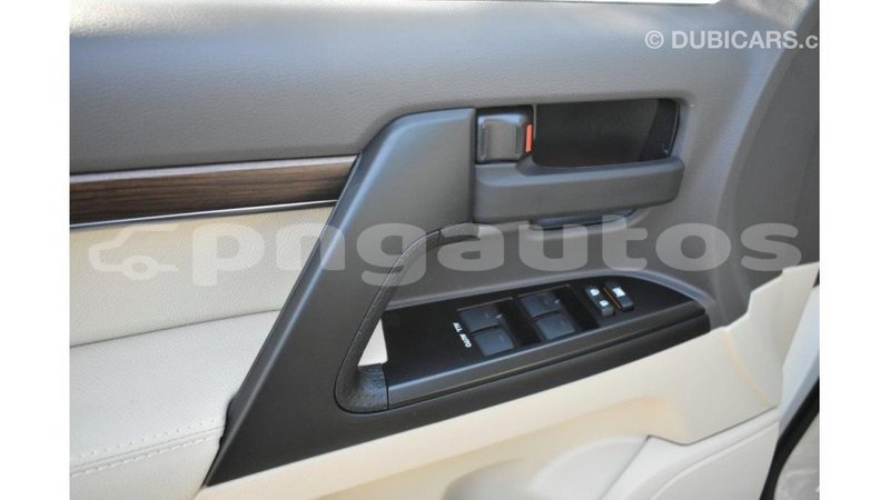 Big with watermark toyota land cruiser enga import dubai 4380