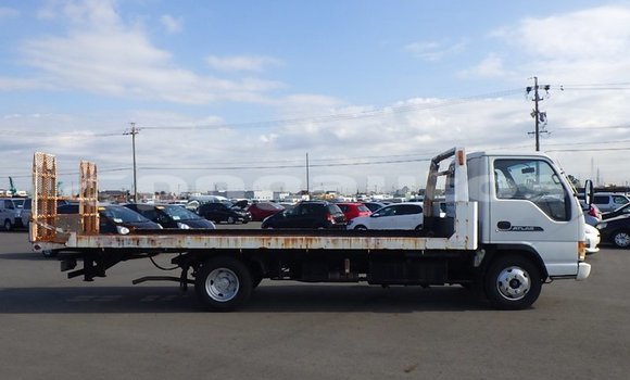 Buy Used Nissan UD White Truck in Port Moresby in National Capital District Buy Used Nissan UD White Truck in Port Moresby in National Capital District