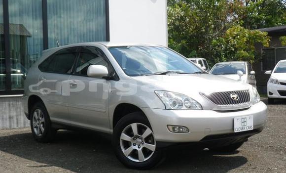 Buy Used Toyota Harrier Silver Car in Port Moresby in National Capital District Buy Used Toyota Harrier Silver Car in Port Moresby in National Capital District