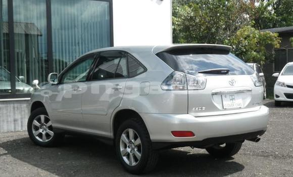 Buy Used Toyota Harrier Silver Car in Port Moresby in National Capital District Buy Used Toyota Harrier Silver Car in Port Moresby in National Capital District