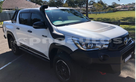 Buy Used Toyota Hilux White Car in Madang in Madang Buy Used Toyota Hilux White Car in Madang in Madang