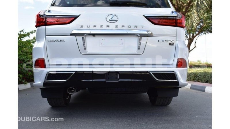 Big with watermark lexus lx enga import dubai 4401