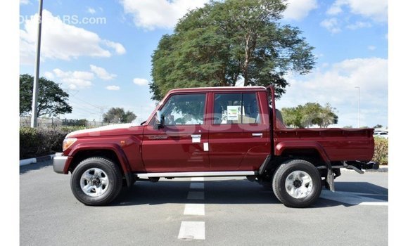 Buy Import Toyota Land Cruiser Red Car in Import - Dubai in Enga Buy Import Toyota Land Cruiser Red Car in Import - Dubai in Enga
