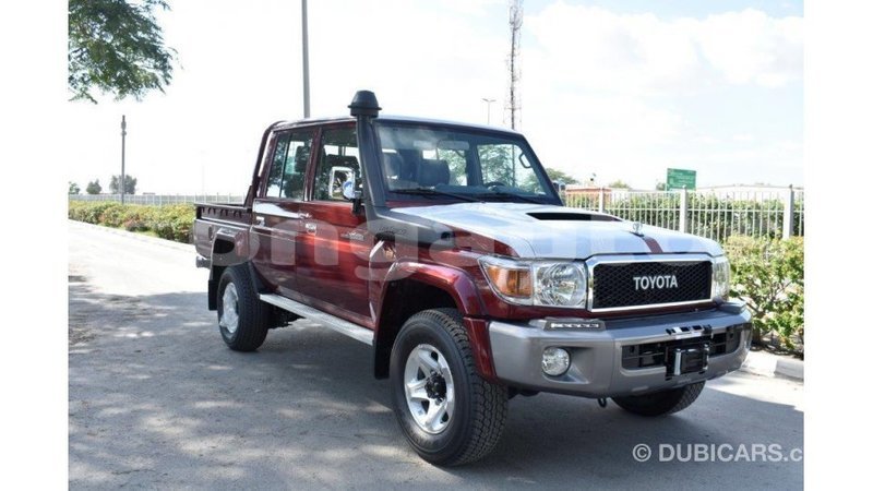 Big with watermark toyota land cruiser enga import dubai 4402