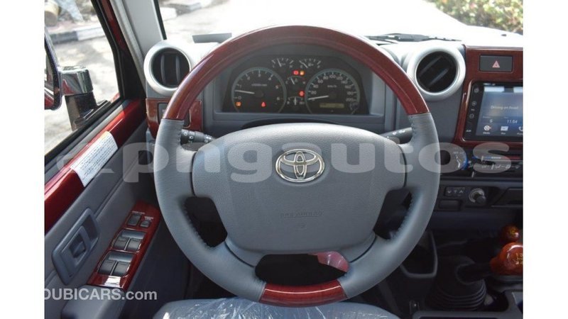 Big with watermark toyota land cruiser enga import dubai 4402
