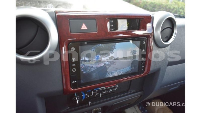 Big with watermark toyota land cruiser enga import dubai 4402