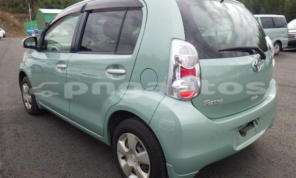 Buy Used Toyota Passo Green Car in Port Moresby in National Capital District Buy Used Toyota Passo Green Car in Port Moresby in National Capital District