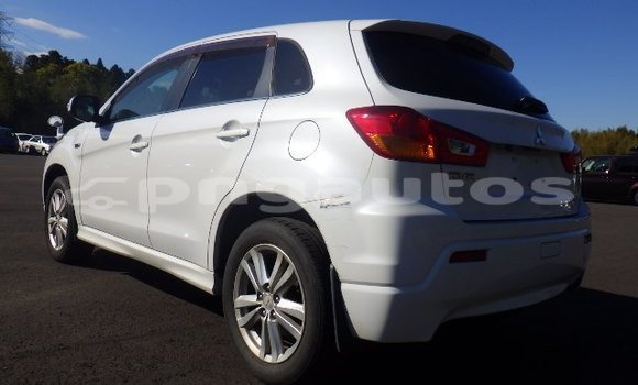 Buy Used Mitsubishi RVR White Car in Port Moresby in National Capital District Buy Used Mitsubishi RVR White Car in Port Moresby in National Capital District
