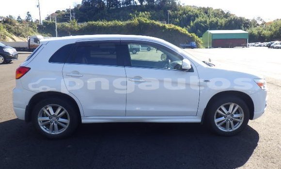 Buy Used Mitsubishi RVR White Car in Port Moresby in National Capital District Buy Used Mitsubishi RVR White Car in Port Moresby in National Capital District