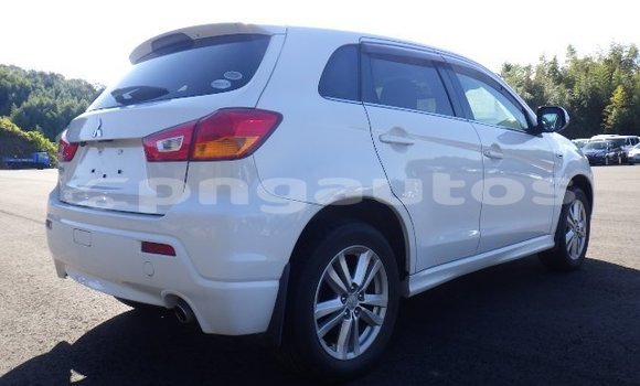 Buy Used Mitsubishi RVR White Car in Port Moresby in National Capital District Buy Used Mitsubishi RVR White Car in Port Moresby in National Capital District