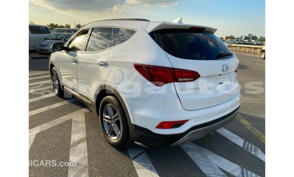 Buy Import Hyundai Santa Fe White Car in Import - Dubai in Enga Buy Import Hyundai Santa Fe White Car in Import - Dubai in Enga