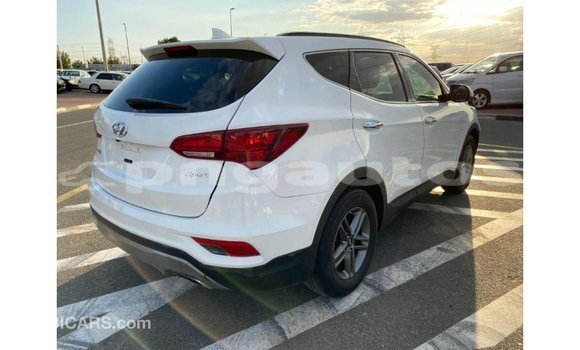 Buy Import Hyundai Santa Fe White Car in Import - Dubai in Enga Buy Import Hyundai Santa Fe White Car in Import - Dubai in Enga