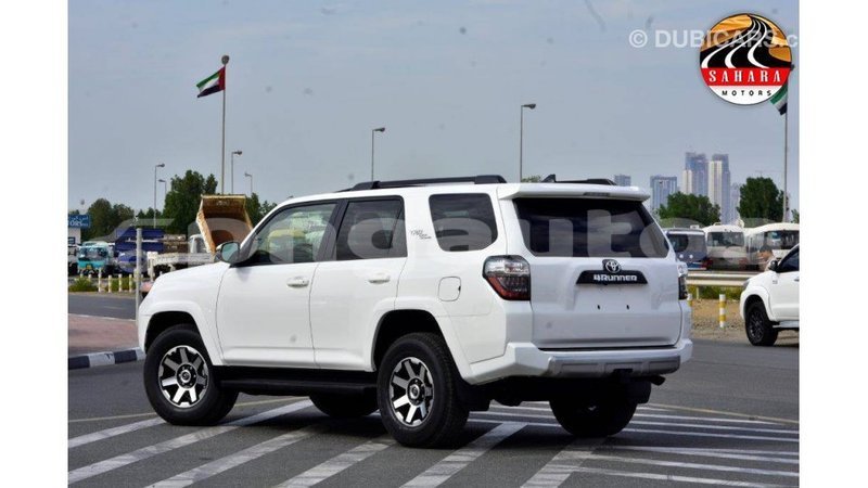 Big with watermark toyota 4runner enga import dubai 4416