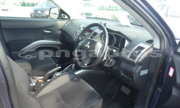 Buy Used Mitsubishi Outlander Blue Car in Port Moresby in National Capital District Buy Used Mitsubishi Outlander Blue Car in Port Moresby in National Capital District