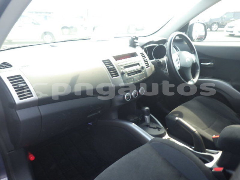 Big with watermark mitsubishi outlander national capital district port moresby 4417