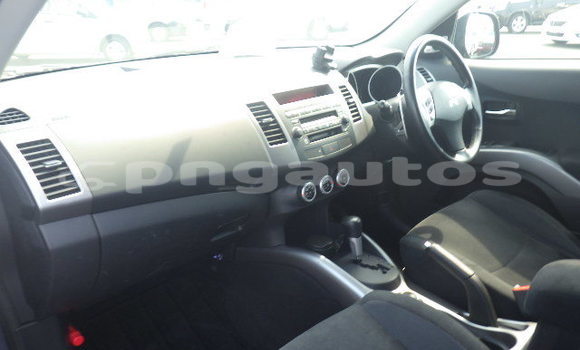 Buy Used Mitsubishi Outlander Blue Car in Port Moresby in National Capital District Buy Used Mitsubishi Outlander Blue Car in Port Moresby in National Capital District