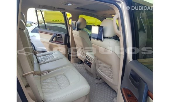 Buy Import Toyota Land Cruiser Other Car in Import - Dubai in Enga Buy Import Toyota Land Cruiser Other Car in Import - Dubai in Enga