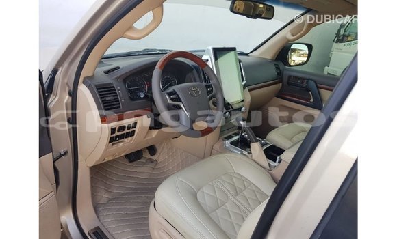 Buy Import Toyota Land Cruiser Other Car in Import - Dubai in Enga Buy Import Toyota Land Cruiser Other Car in Import - Dubai in Enga