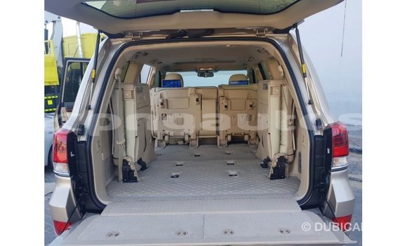 Buy Import Toyota Land Cruiser Other Car in Import - Dubai in Enga Buy Import Toyota Land Cruiser Other Car in Import - Dubai in Enga