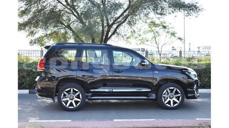 Big with watermark toyota prado enga import dubai 4423