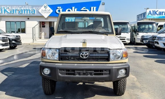 Acheter Import Voiture Toyota Land Cruiser Beige à Import - Dubai, Enga Acheter Import Voiture Toyota Land Cruiser Beige à Import - Dubai, Enga