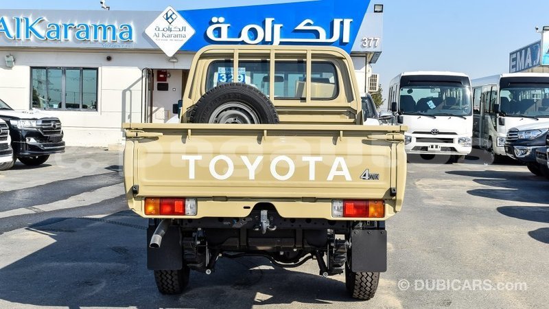 Big with watermark toyota land cruiser enga import dubai 4424