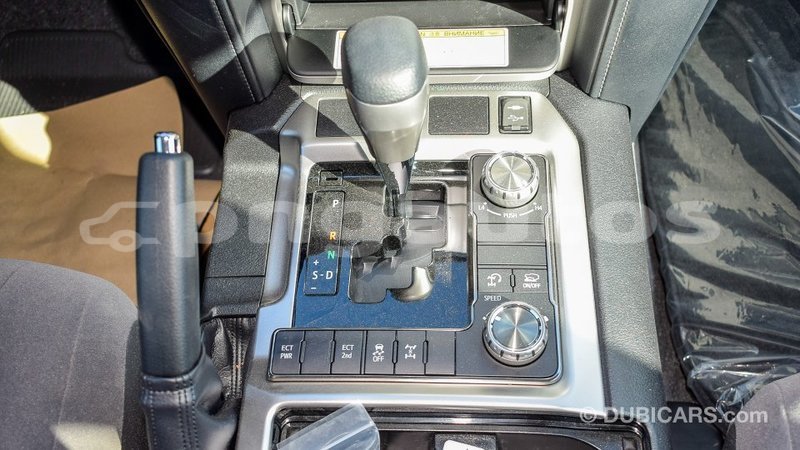 Big with watermark toyota land cruiser enga import dubai 4425