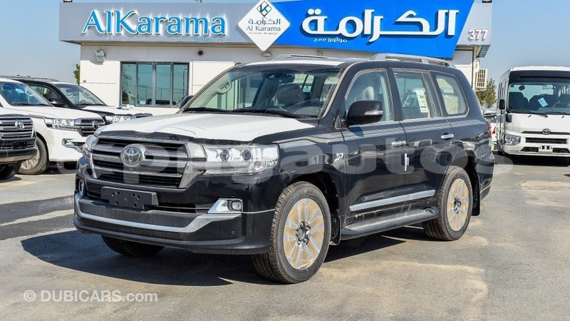 Big with watermark toyota land cruiser enga import dubai 4426