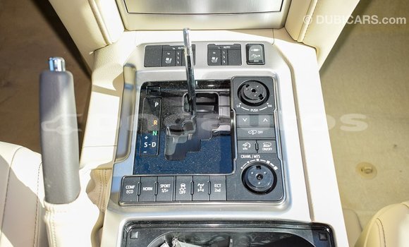 Acheter Import Voiture Toyota Land Cruiser Noir à Import - Dubai, Enga Acheter Import Voiture Toyota Land Cruiser Noir à Import - Dubai, Enga