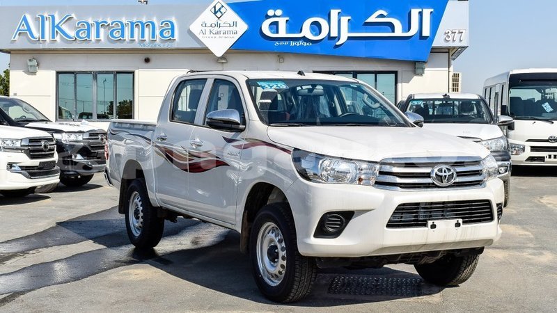 Big with watermark toyota hilux enga import dubai 4428