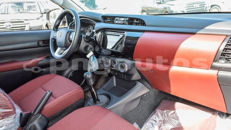 Big with watermark toyota hilux enga import dubai 4428