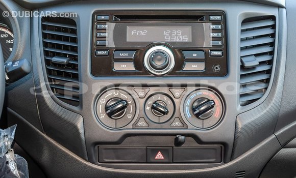 Acheter Import Voiture Mitsubishi L200 Blanc à Import - Dubai, Enga Acheter Import Voiture Mitsubishi L200 Blanc à Import - Dubai, Enga