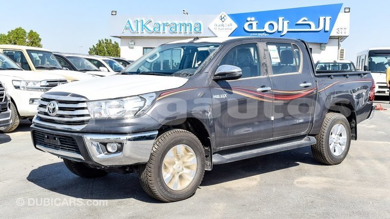 Big with watermark toyota hilux enga import dubai 4431