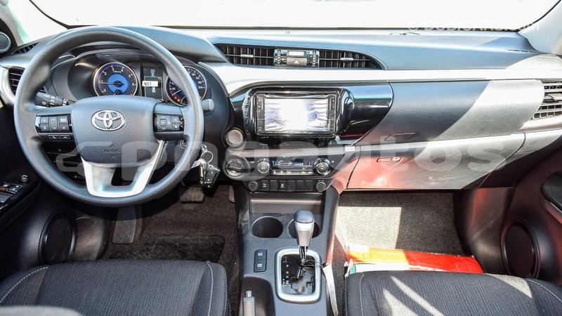 Big with watermark toyota hilux enga import dubai 4431