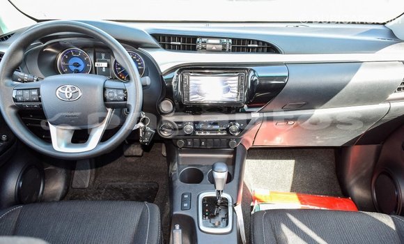 Acheter Import Voiture Toyota Hilux Autre à Import - Dubai, Enga Acheter Import Voiture Toyota Hilux Autre à Import - Dubai, Enga