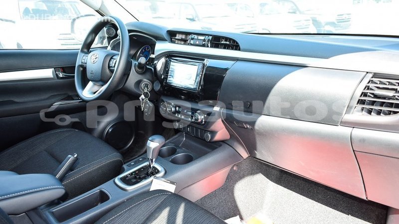 Big with watermark toyota hilux enga import dubai 4431