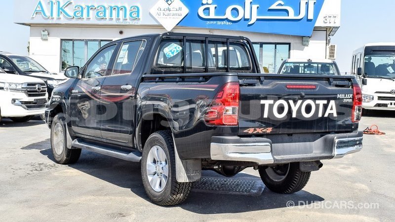 Big with watermark toyota hilux enga import dubai 4432