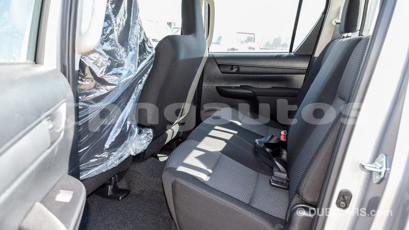 Big with watermark toyota hilux enga import dubai 4433