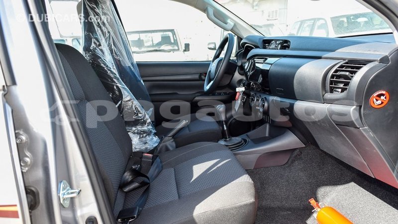 Big with watermark toyota hilux enga import dubai 4433