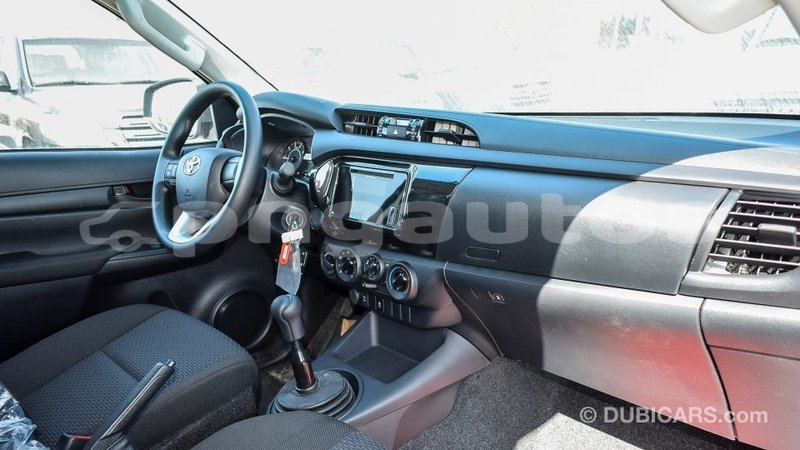 Big with watermark toyota hilux enga import dubai 4433