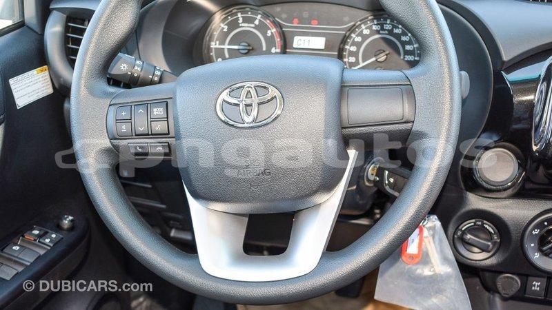 Big with watermark toyota hilux enga import dubai 4433