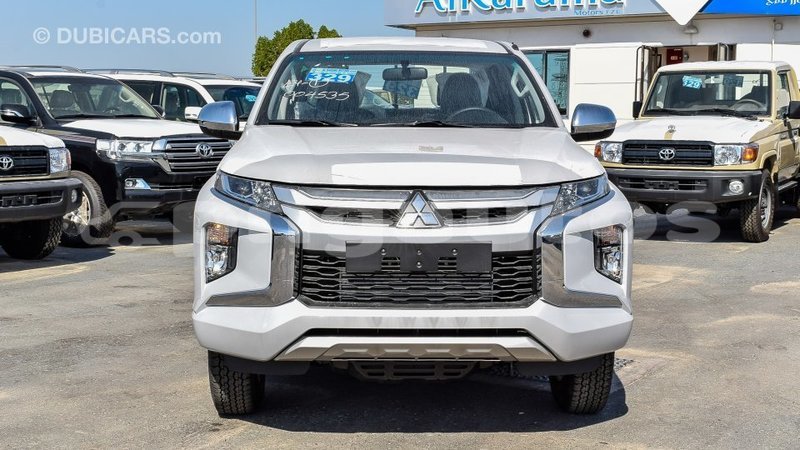 Big with watermark mitsubishi l200 enga import dubai 4434