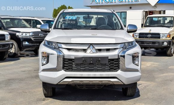 Acheter Import Voiture Mitsubishi L200 Blanc à Import - Dubai, Enga Acheter Import Voiture Mitsubishi L200 Blanc à Import - Dubai, Enga