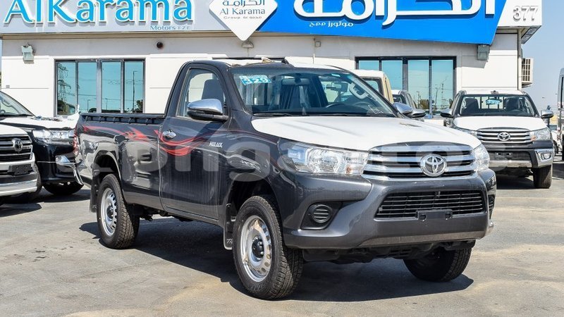 Big with watermark toyota hilux enga import dubai 4435