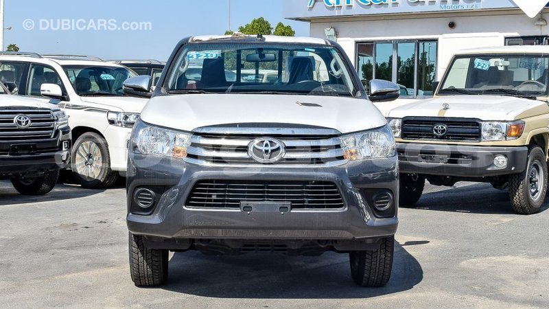 Big with watermark toyota hilux enga import dubai 4435