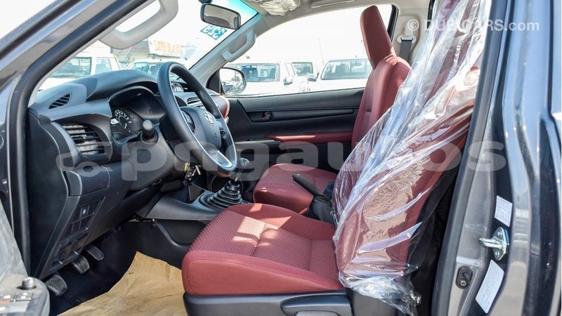 Big with watermark toyota hilux enga import dubai 4435